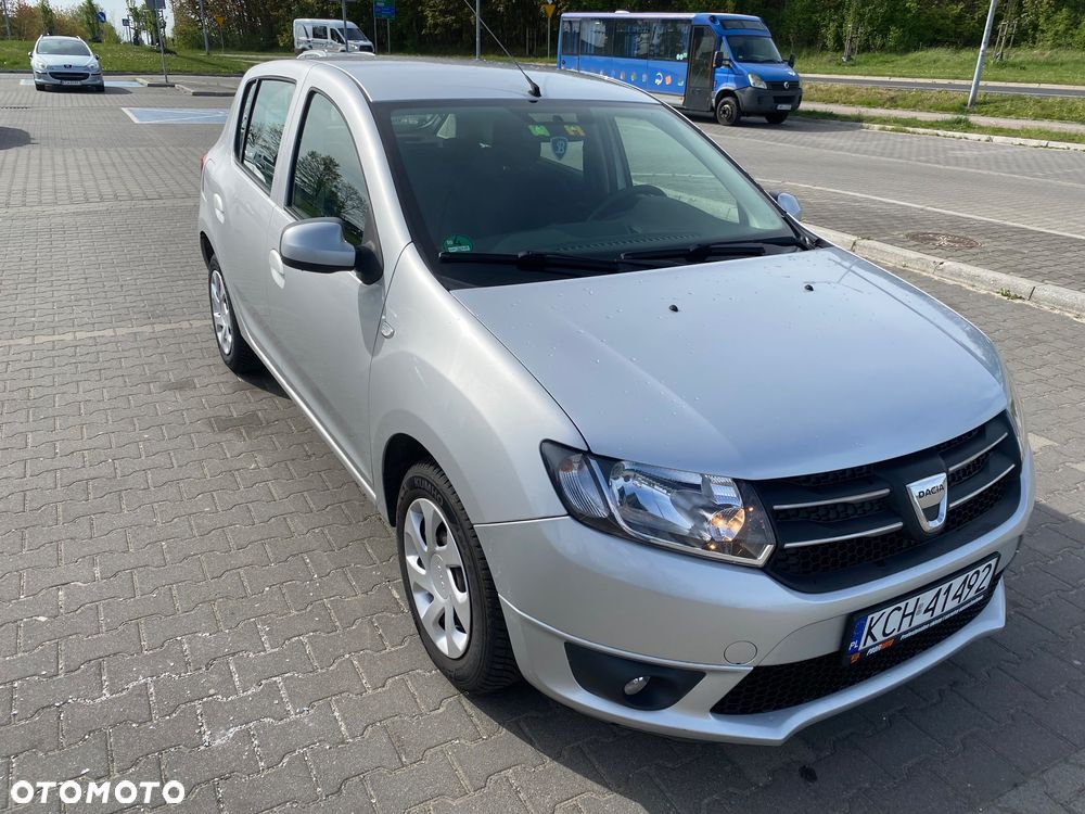Dacia Sandero 1.2 16V 75 Laureate - 1