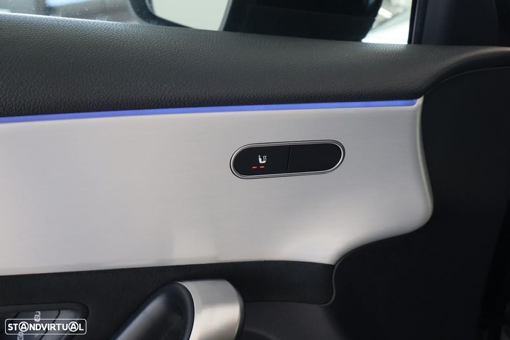 Mercedes-Benz A 250 e - 26