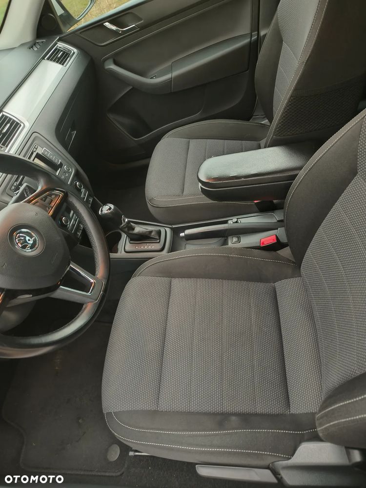 Skoda RAPID - 11