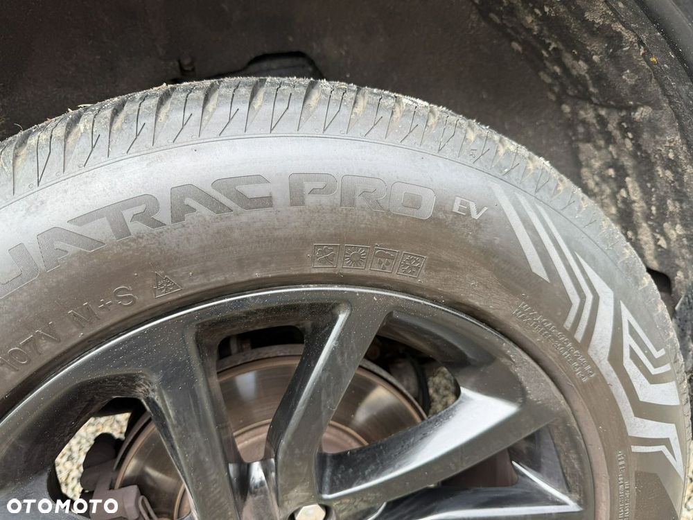 Land Rover Discovery Sport - 38