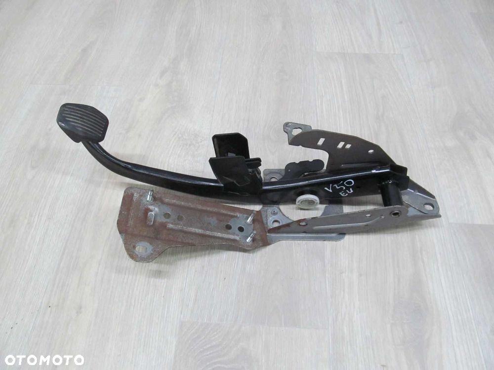 VOLVO C30 S40 V50 C70 2.0 D 04-12 PEDAL HAMULCA 4N51-2467-CE 30714997 - 2