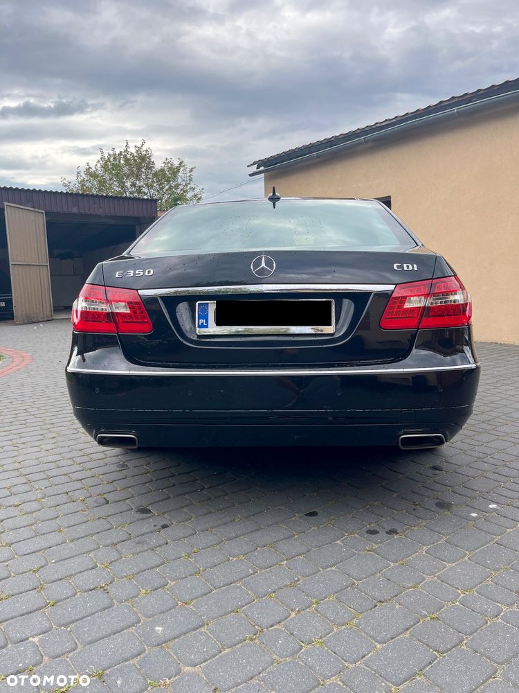 Mercedes-Benz Klasa E 350 CDI BlueEff Avantgarde - 3