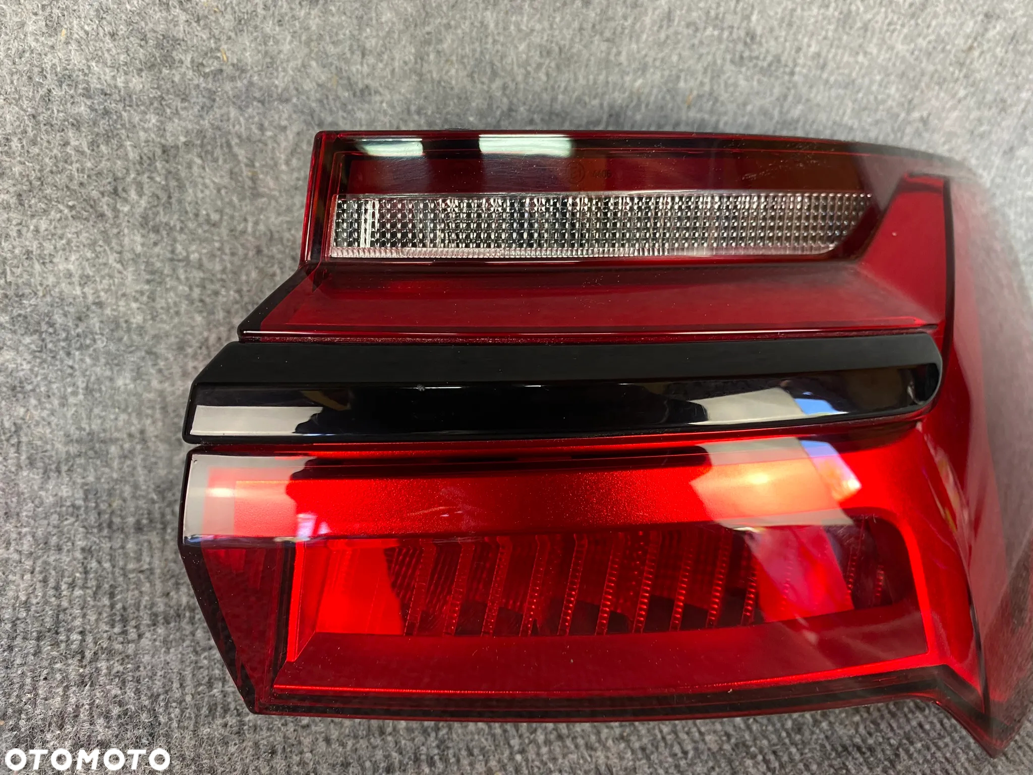 LAMPA TYLNA TYŁ PRAWA - AUDI A6 C8 4K SEDAN KOMBI 18- - 3