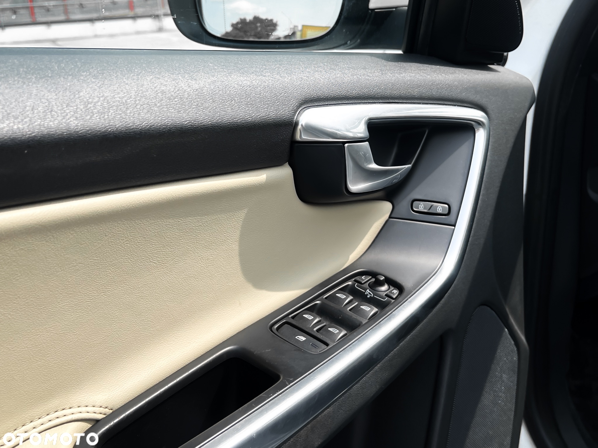 Volvo XC 60 D5 AWD Summum - 17