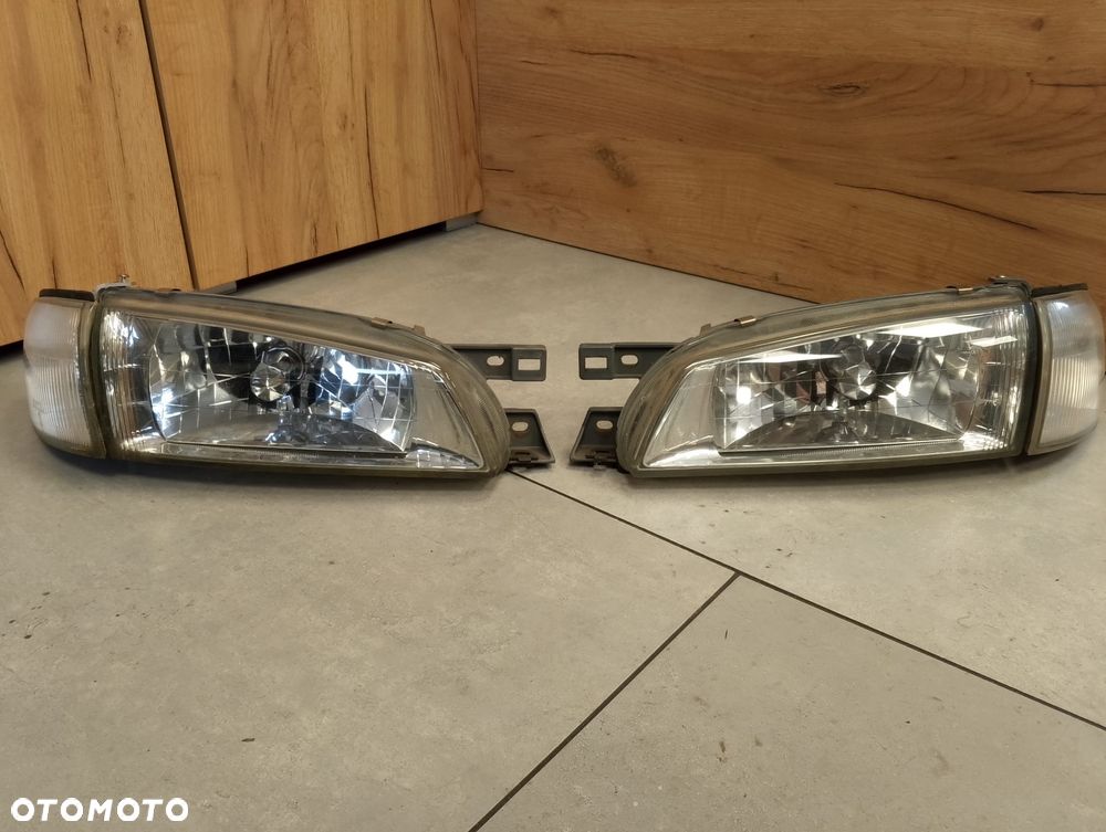 Subaru Impreza – Zestaw Lamp Przód + Kierunki | Oryginał Subaru | E13 | Komplet LP+PP - 1