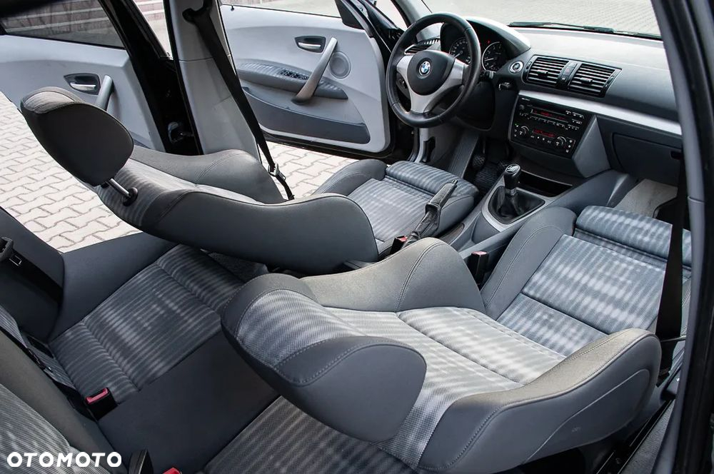 BMW Seria 1 130i - 8