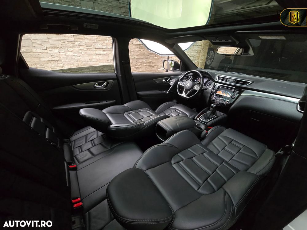 Nissan Qashqai 1.7 dCi Xtronic ALL-MODE 4x4i TEKNA - 17