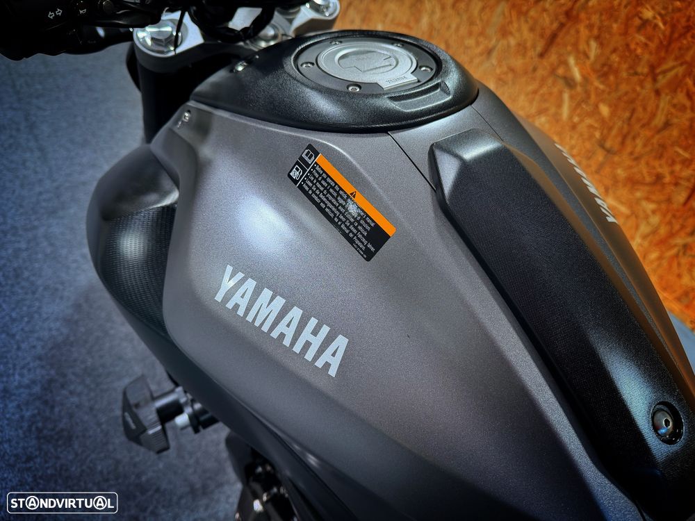 Yamaha MT-07 - 17