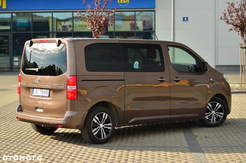 Toyota Proace Verso 1,5-l-D-4D L1 (8-Si.) Family - 5