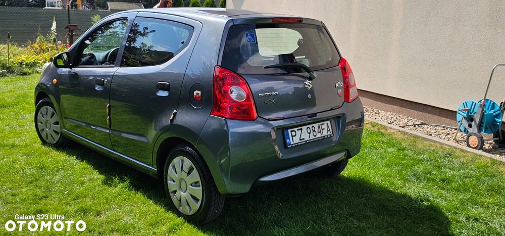 Suzuki Alto 1.0 Club - 4