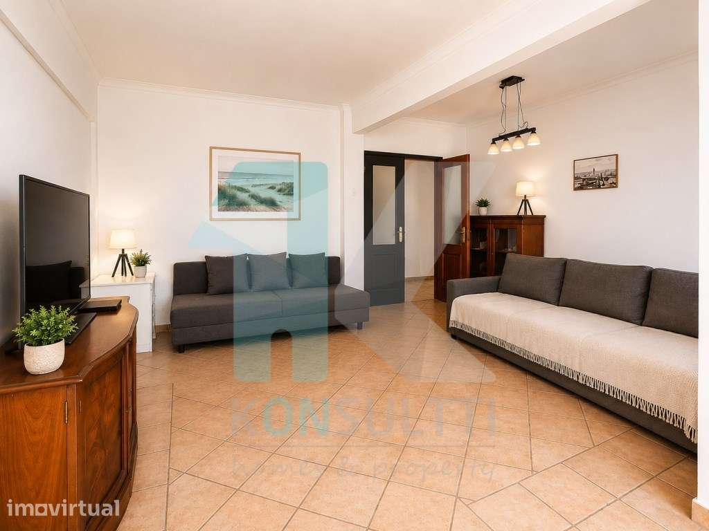 Apartamento T3 amplo com vista desafogada no centro do Laranjeiro (... - Grande imagem: 5/16