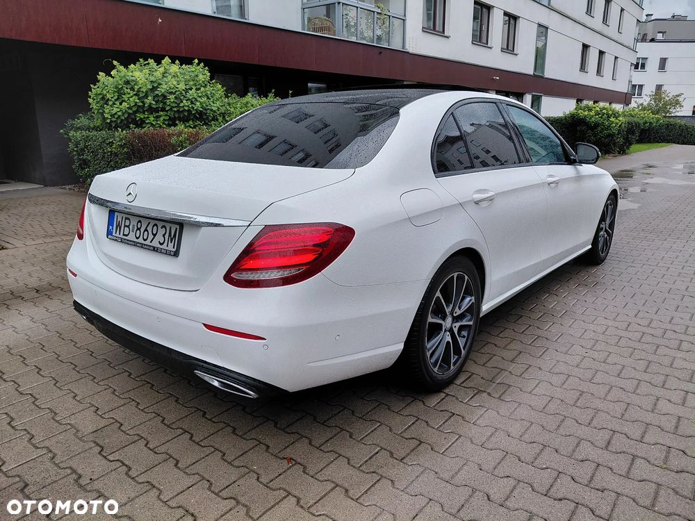 Mercedes-Benz Klasa E 220 d 9G-TRONIC - 12