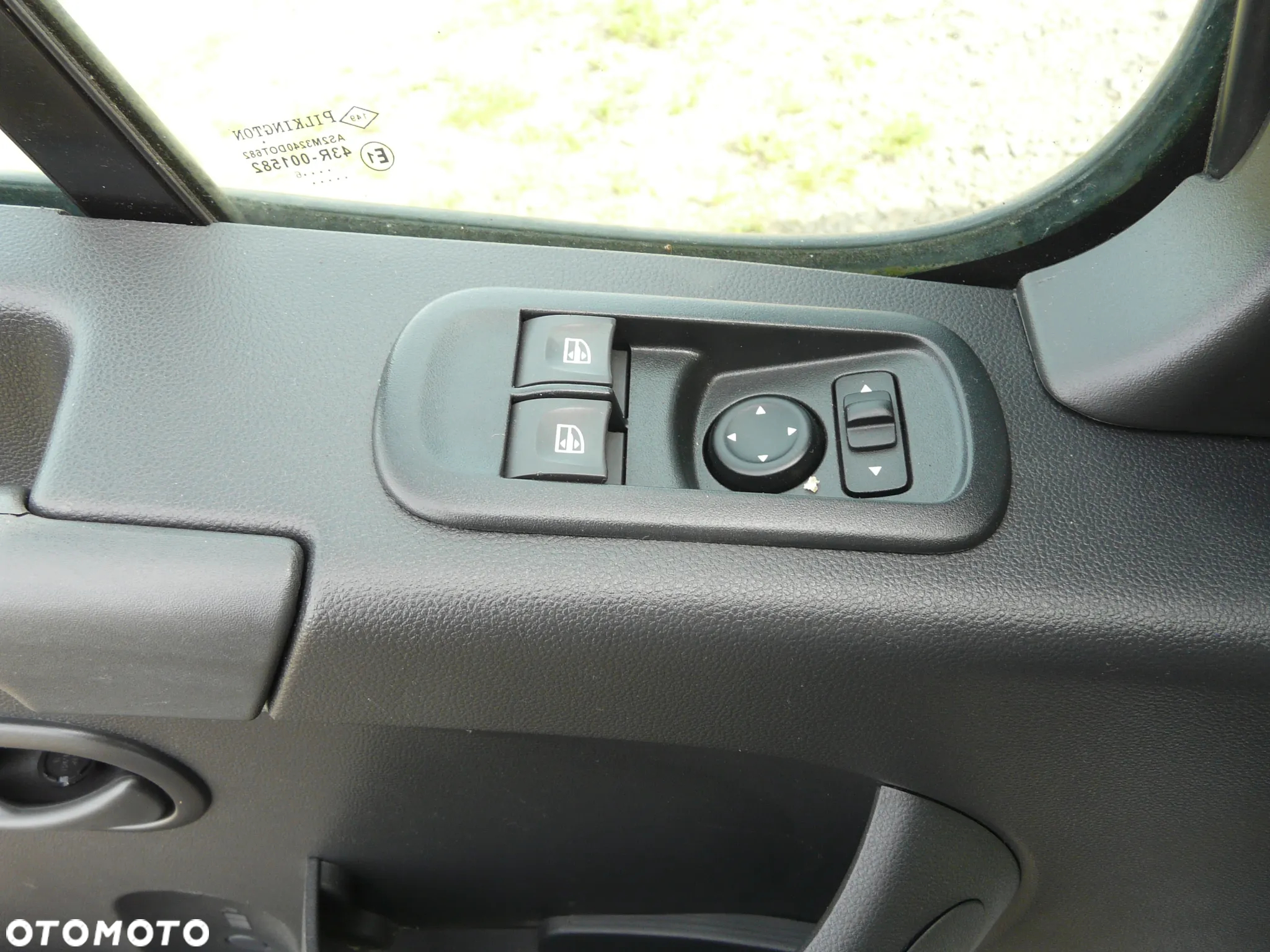 Renault Master Doka 7 osób 2,3 150KM cena netto 56900 - 8