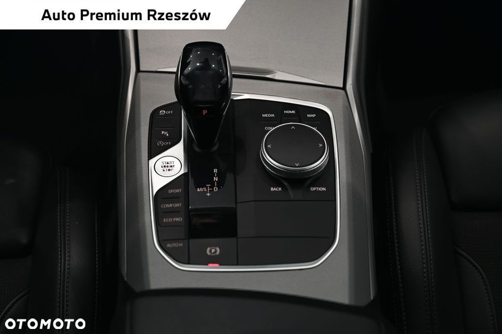 BMW Seria 3 318i Advantage - 16