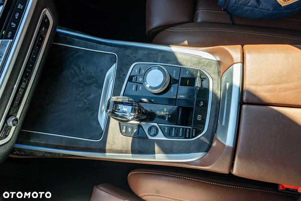 BMW X7 xDrive40i - 22