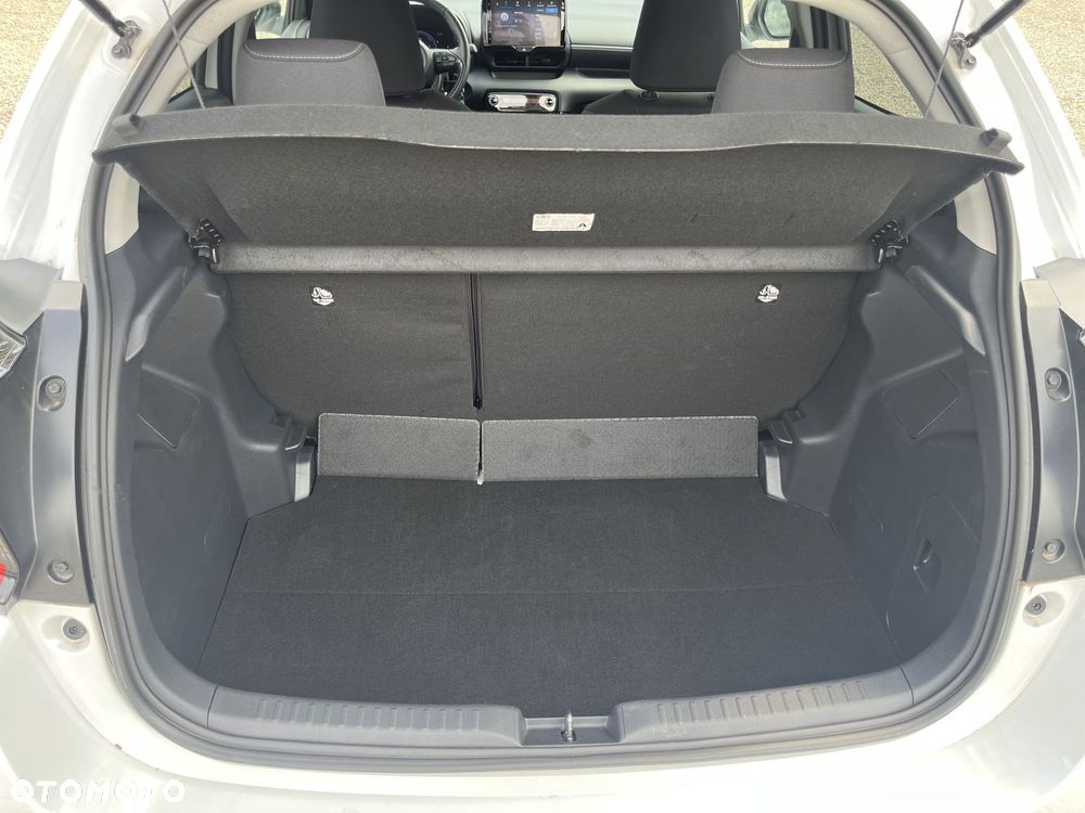 Toyota Yaris Hybrid 1.5 Style - 20