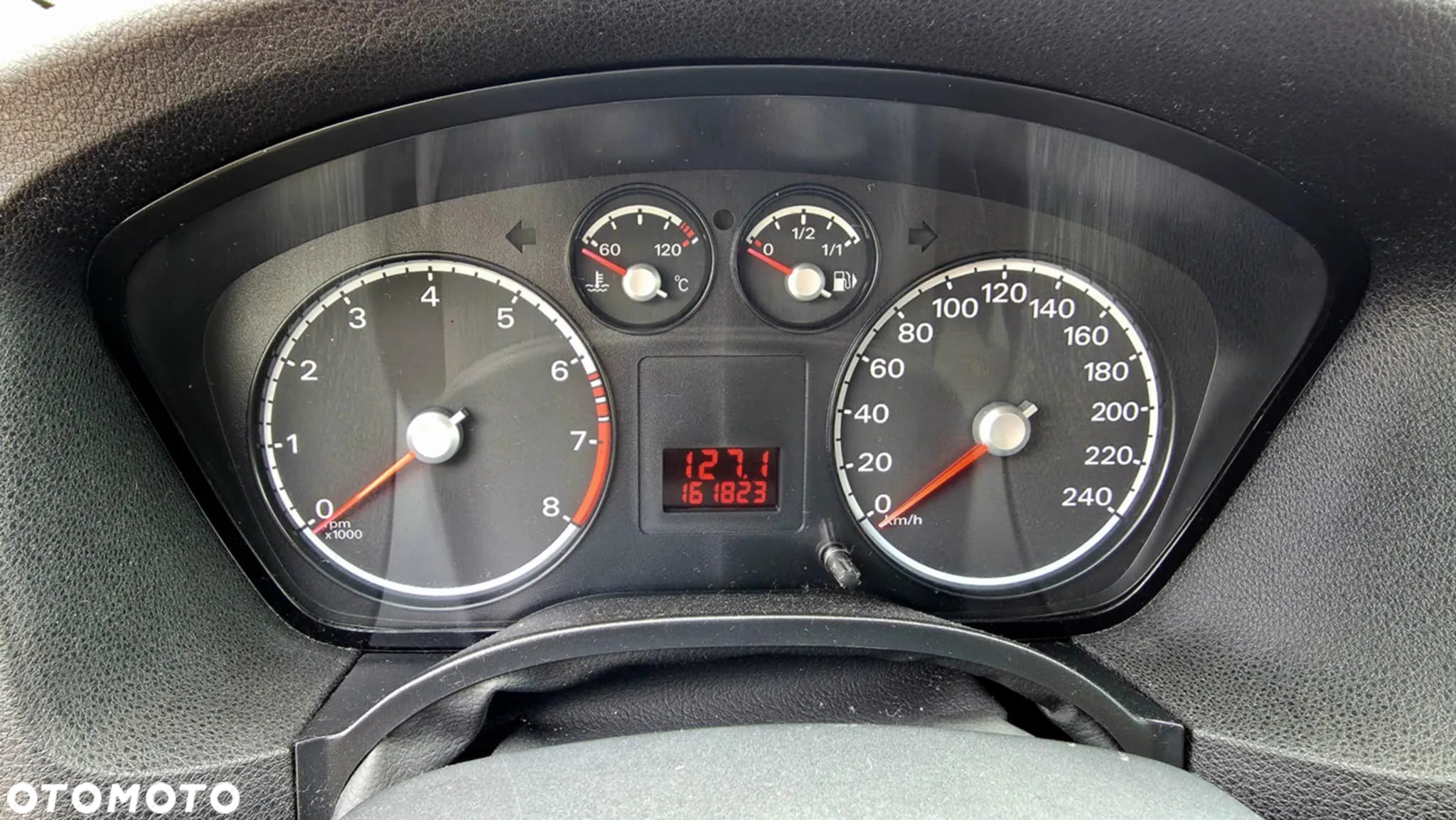 Ford Focus - 7