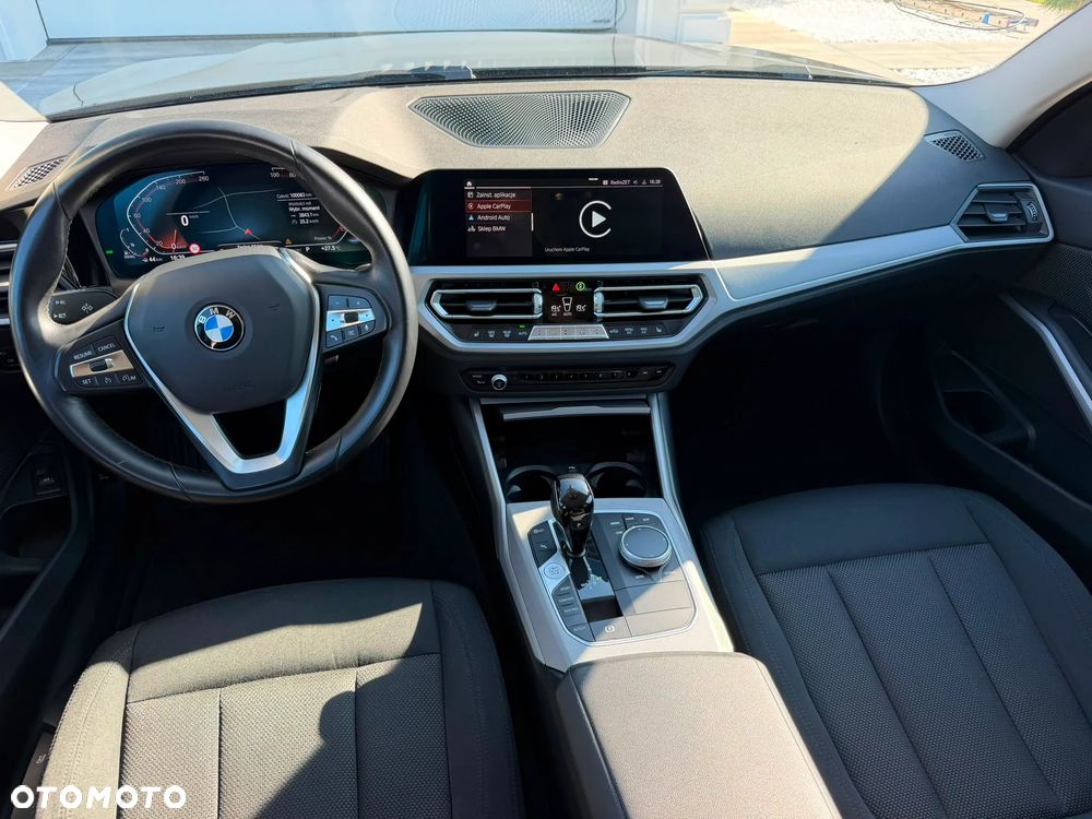 BMW Seria 3 320d xDrive Advantage - 15