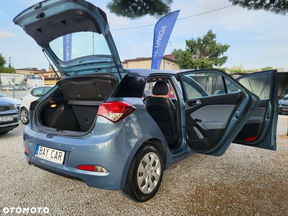 Hyundai i20 - 12