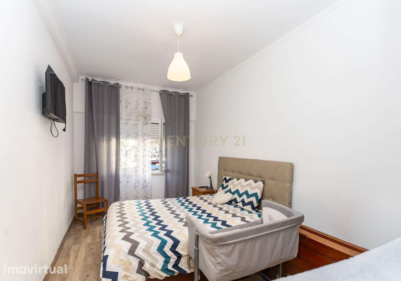 Apartamento T2(+1) Renovado com Logradouro de 135m² – Pronto a Habitar - Grande imagem: 5/29