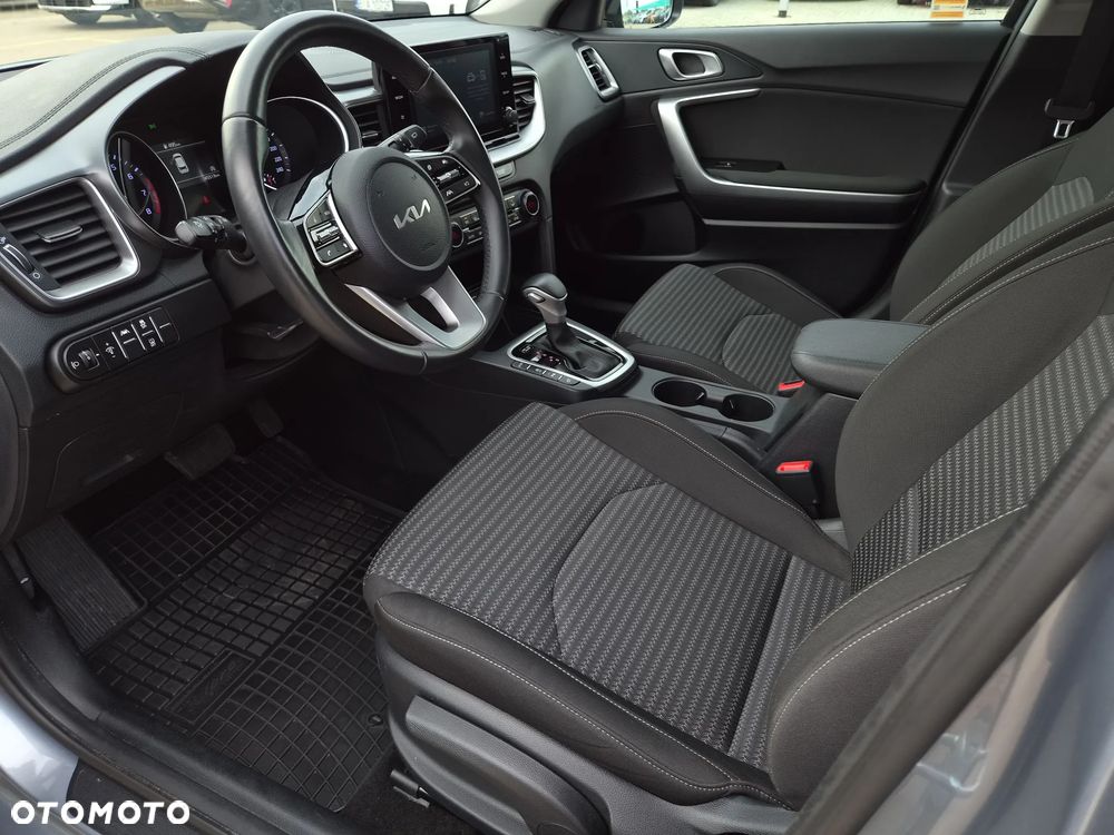 Kia Ceed 1.5 T-GDI M DCT - 9