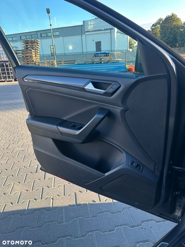 Volkswagen T-Roc 1.5 TSI ACT Premium DSG - 10
