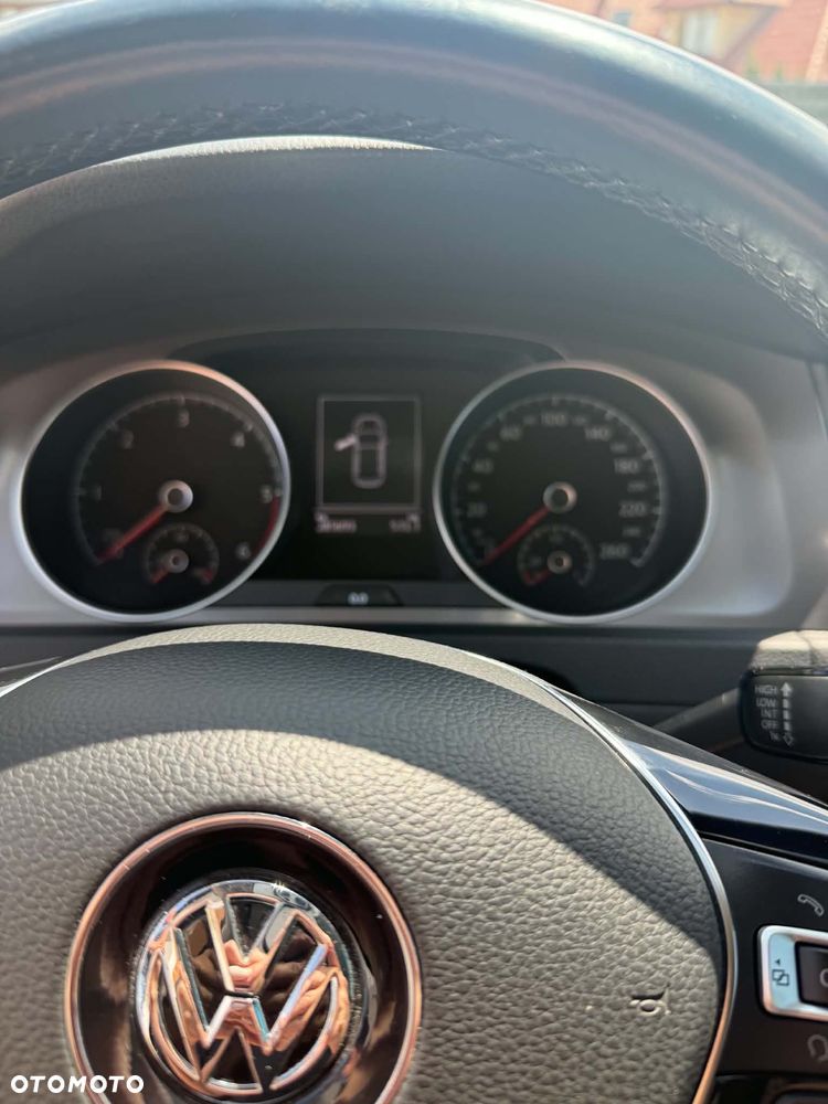 Volkswagen Golf - 13