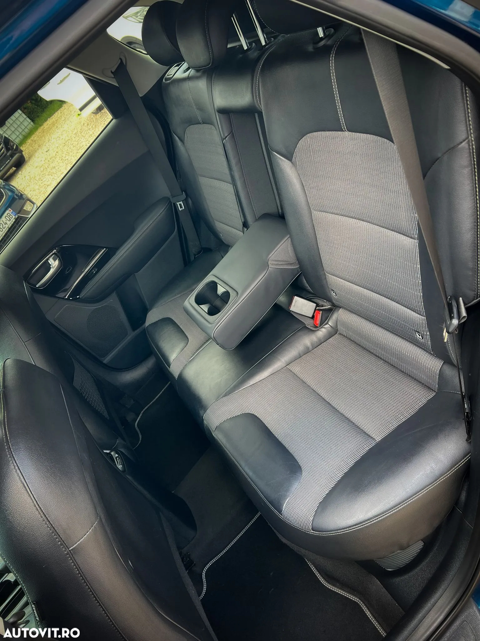 Kia Niro 1.6 GDI HEV 2WD OPF Aut. Edition 7 - 8