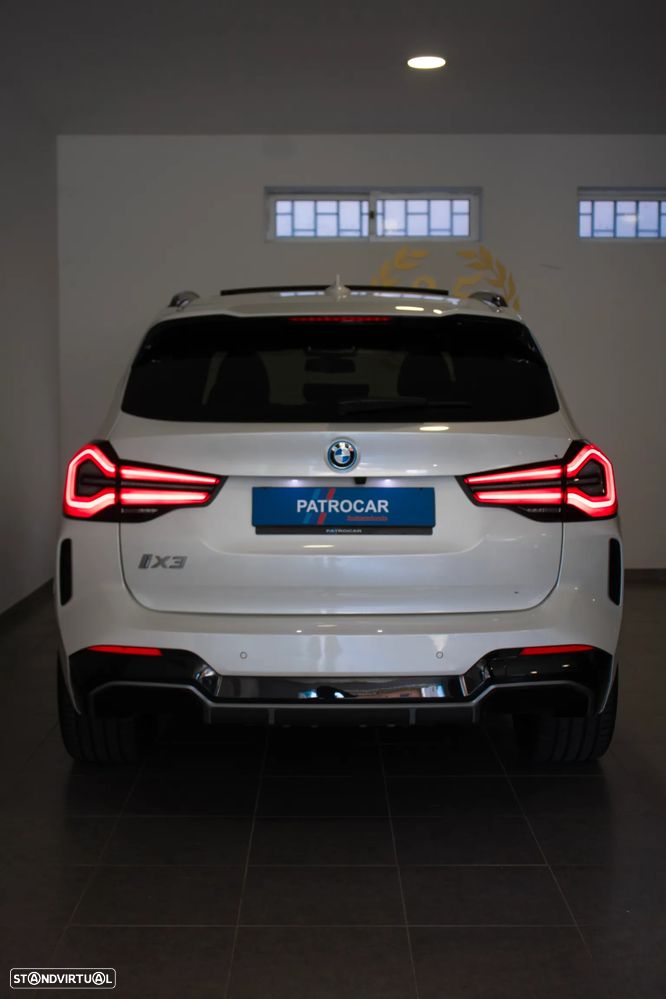 BMW iX3 M Sport Impressive - 42