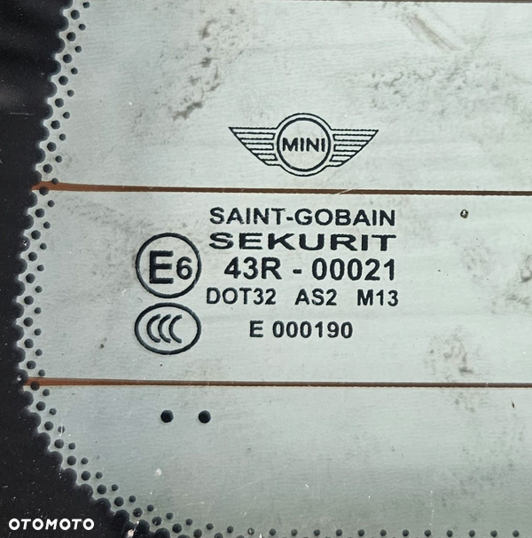 SZYBA TYŁ TYLNIA LEWA W TYLNE DRZWI LEWE MINI CLUBMAN R55 2007-2015