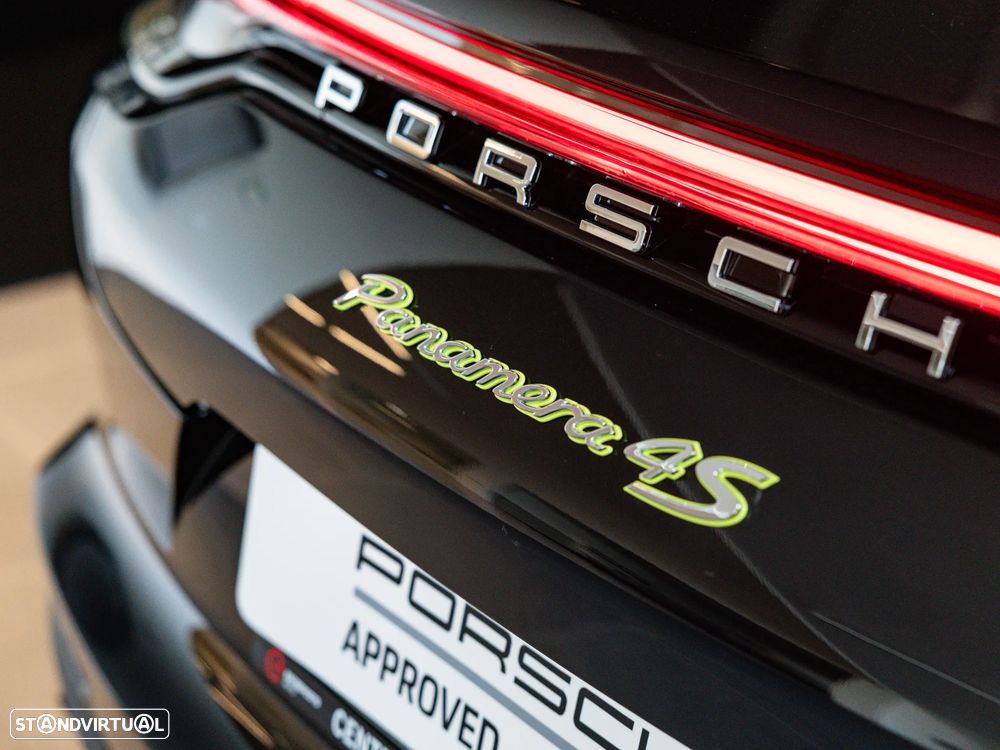 Porsche Panamera 4S E-Hybrid - 18