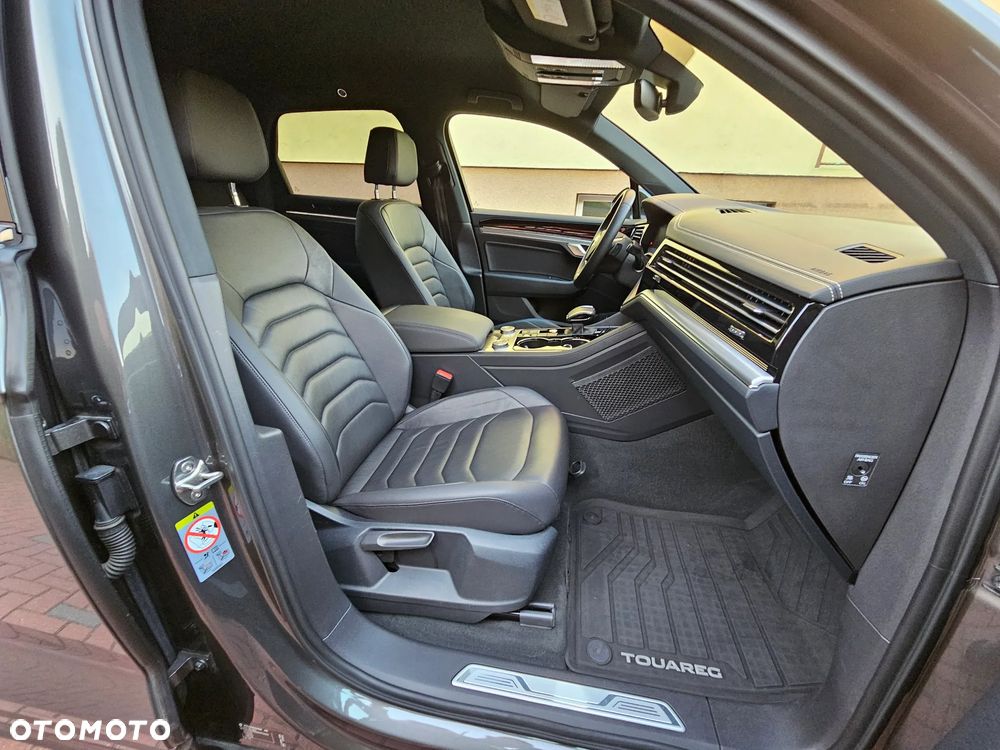 Volkswagen Touareg 3.0 V6 TDI SCR 4Mot R-Line - 6