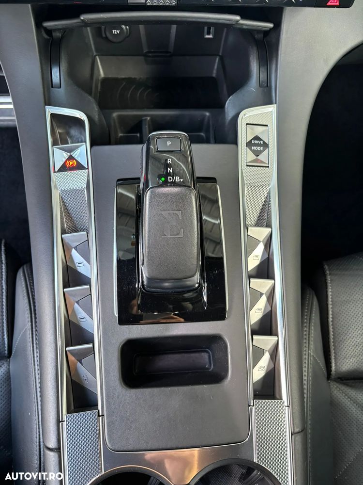 DS Automobiles DS 7 Crossback DS7 1.6 PHeV FWD 225 EAT8 PERFORMANCE LINE + - 18