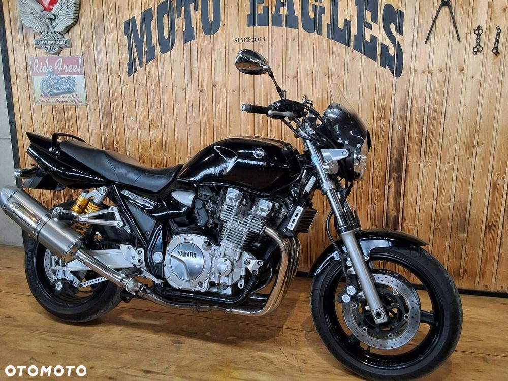Yamaha XJR - 1