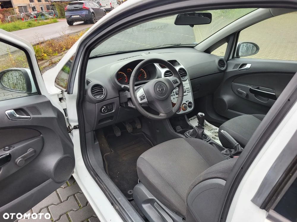 Opel Corsa 1.2 16V 111 - 16