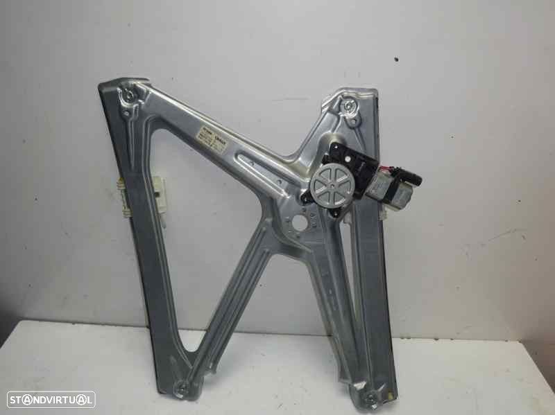 ELEVADOR DE VIDRO FRONTAL ESQUERDO SMART FORTWO COUPÉ 2009 -A4517200346 - 2