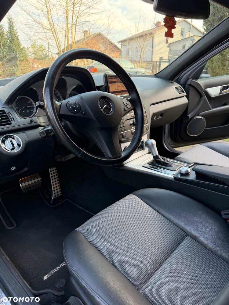 Mercedes-Benz Klasa C 250 CDI 4Matic 7G-TRONIC Avantgarde Edition - 12