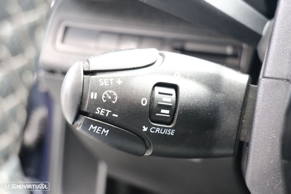 Peugeot 5008 1.2 PureTech Allure - 16
