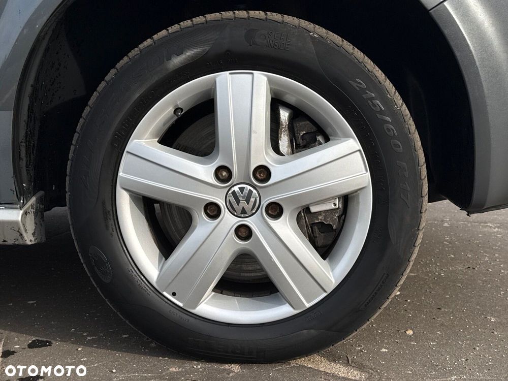 Volkswagen Multivan - 30