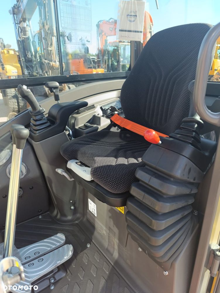Volvo ECR25D - 3