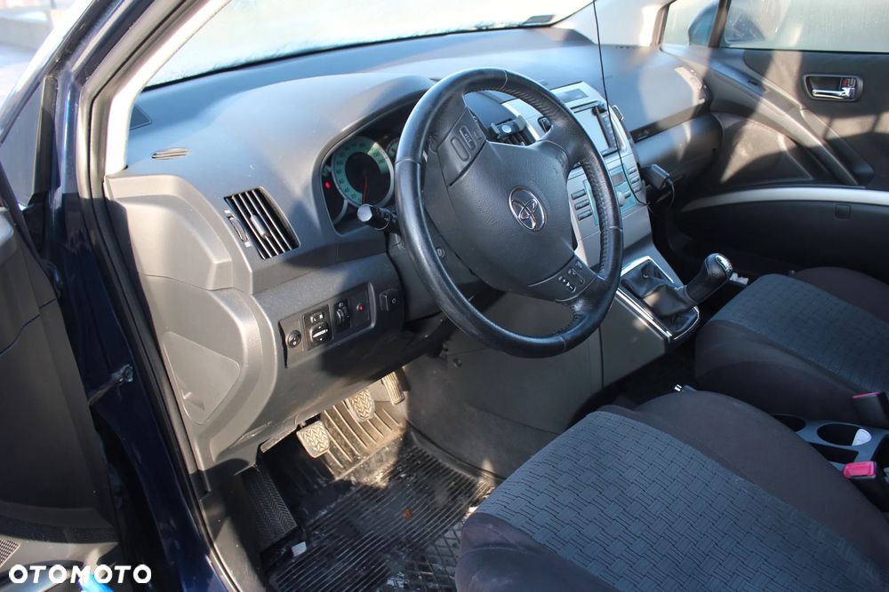 Toyota Corolla Verso 1.8 Prestige 7os - 8