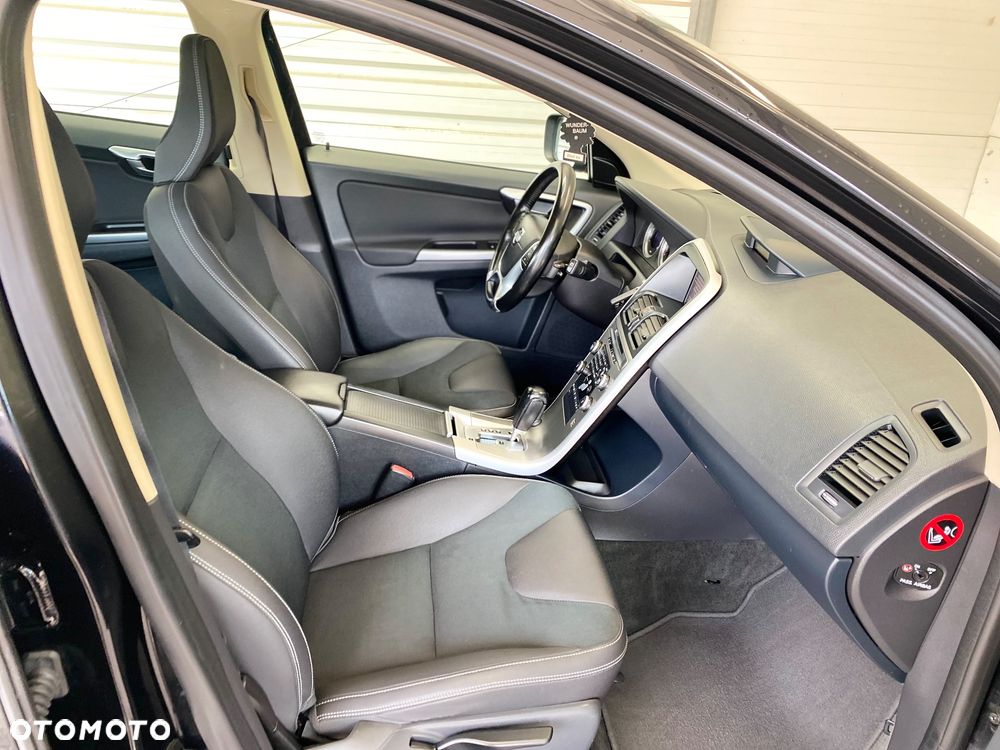 Volvo XC 60 D3 Summum - 13