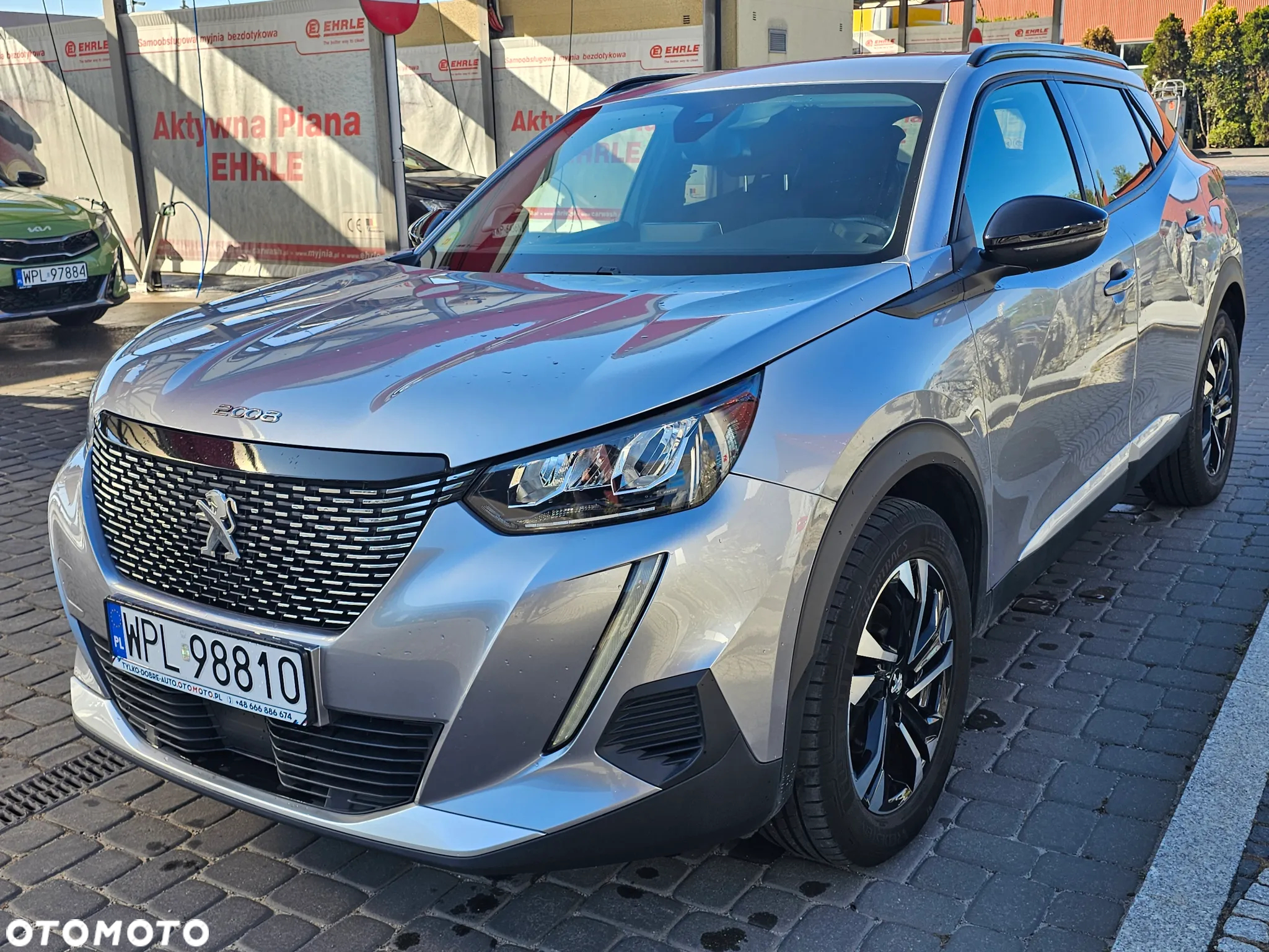 Peugeot 2008 1.2 PureTech Allure Pack S&S - 4