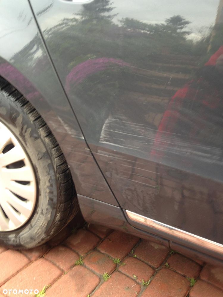 Volkswagen Passat 2.0 Blue TDI SCR Comfortline - 24