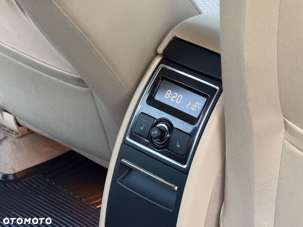 Skoda Superb 2.0 TDI Business DSG - 13