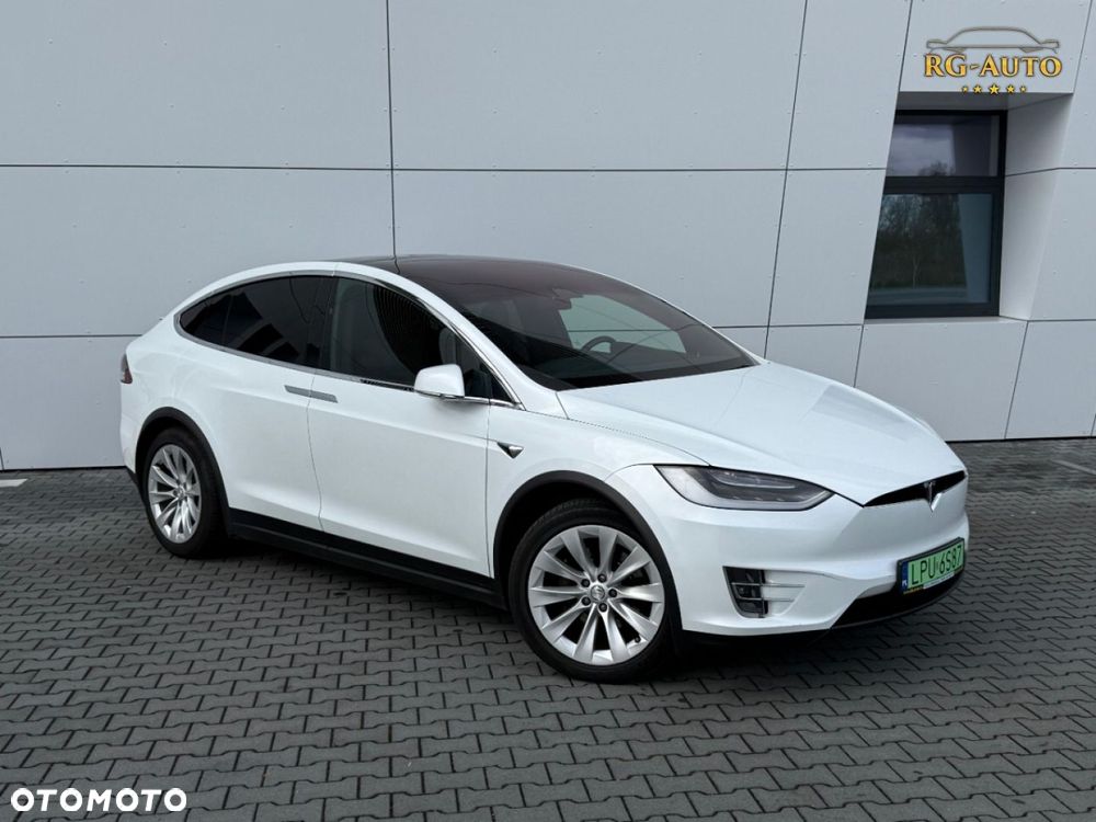 Tesla Model X - 6
