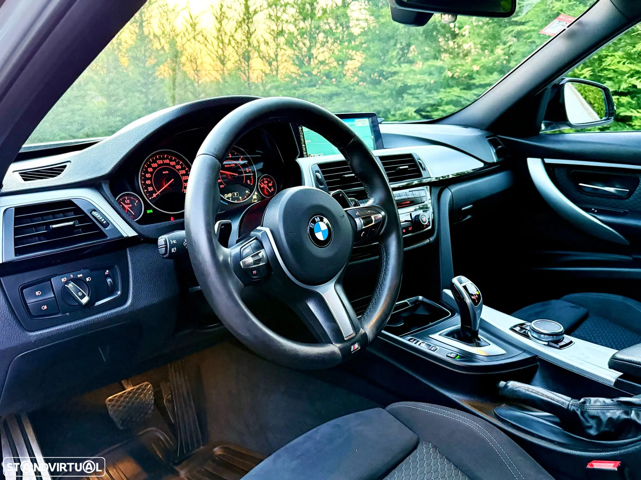 BMW 320 d Pack M Auto - 14