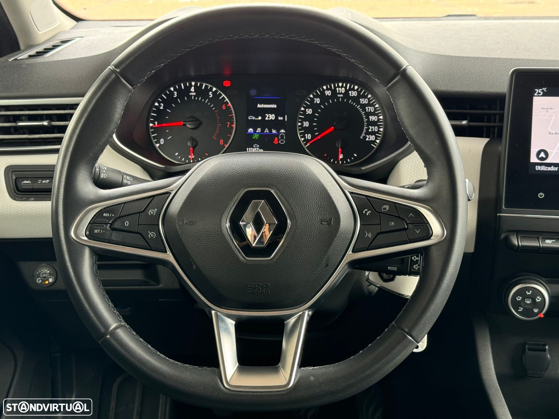 Renault Clio 1.0 TCe Limited Bi-Fuel - 7