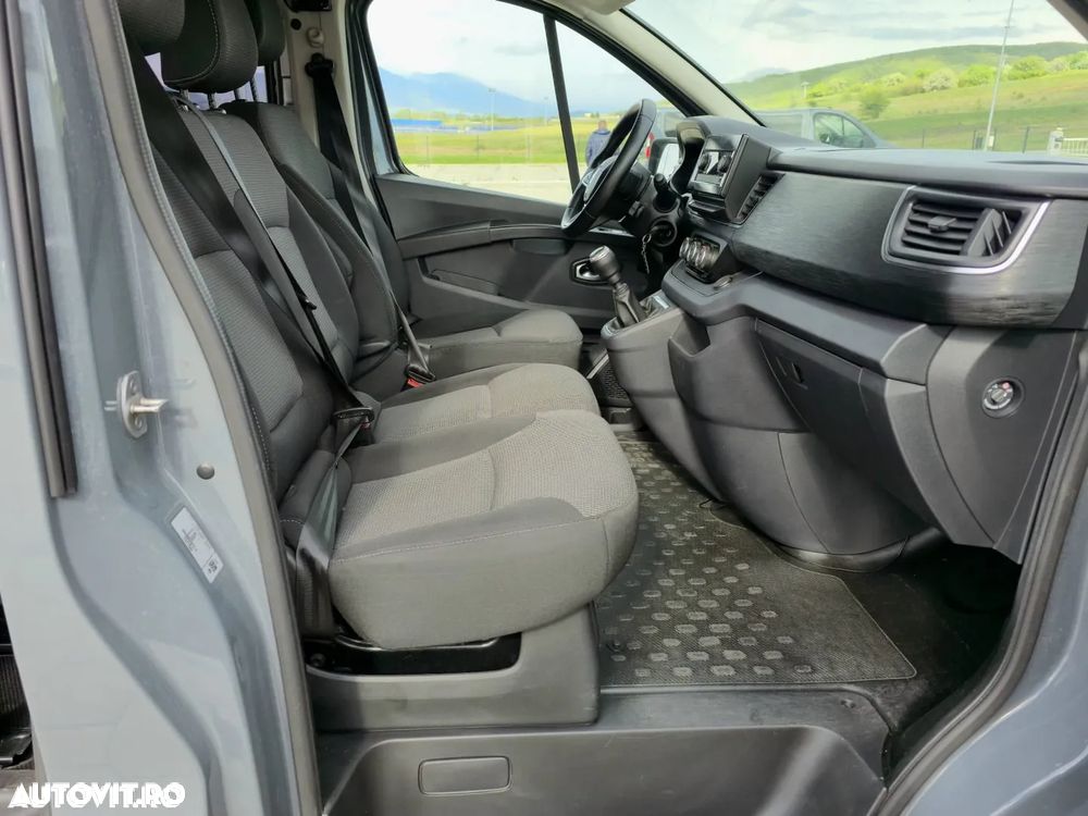 Renault Trafic - 11