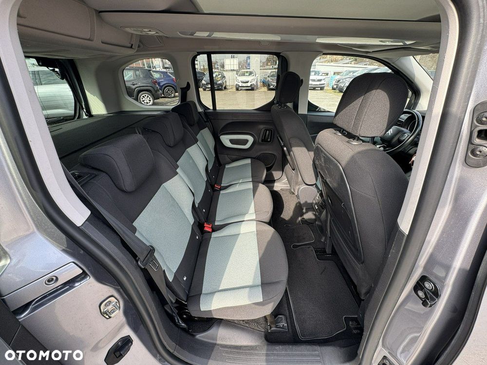 Citroën Berlingo Multispace PureTech 110 SHINE - 21